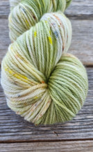 Load image into Gallery viewer, Merino 8 ply/Dk: Banksia