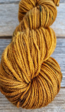 Load image into Gallery viewer, Merino 8 ply/DK: Desert Sands