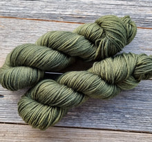 Load image into Gallery viewer, Sock Yarn 8 ply/Dk: Moss