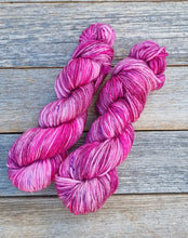 Load image into Gallery viewer, Merino 8 Ply/Dk: Pash