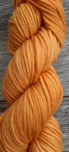Load image into Gallery viewer, Merino 12 ply/Bulky: Golden